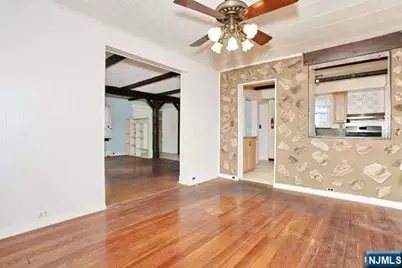 49 S Franklin Avenue, Bergenfield, NJ 07621 - Photo 11