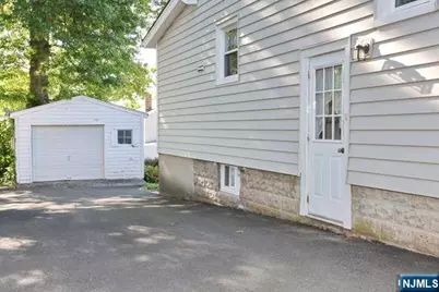 49 S Franklin Avenue, Bergenfield, NJ 07621 - Photo 35