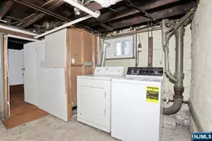 49 S Franklin Ave, Bergenfield, NJ 07621 - Photo 31