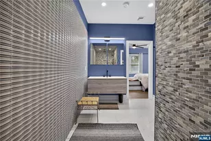 4-31 Plaza Rd, Fair Lawn, NJ 07410 - Photo 21