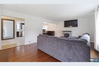 461 Crestwood Avenue, Hackensack, NJ 07601 - Photo 3