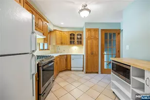 1 Crest Dr, Montvale, NJ 07645 - Photo 11