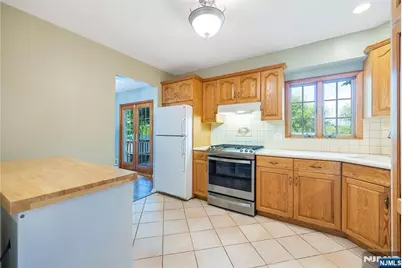 1 Crest Drive, Montvale, NJ 07645 - Photo 9
