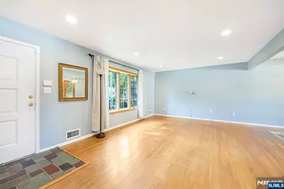 1 Crest Drive, Montvale, NJ 07645 - Photo 3