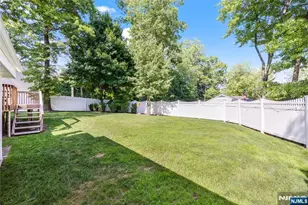 1 Crest Dr, Montvale, NJ 07645 - Photo 27