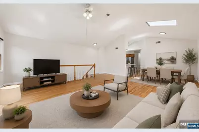68 Lincoln Street 2 #2, Jersey City, NJ 07307 - Photo 3