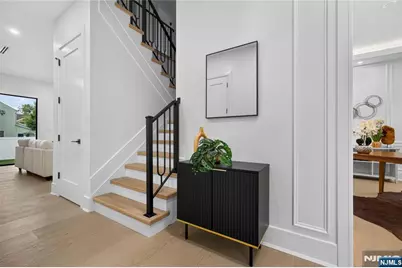 395 Hickory Avenue, Paramus, NJ 07652 - Photo 3