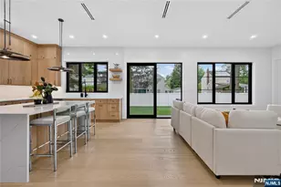 395 Hickory Ave, Paramus, NJ 07652 - Photo 17