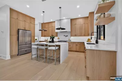395 Hickory Avenue, Paramus, NJ 07652 - Photo 13