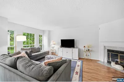 1204 Sycamore Lane, Mahwah, NJ 07430 - Photo 7