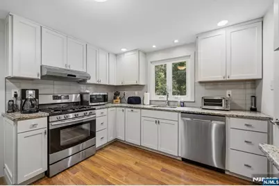 136 Grand Avenue, Park Ridge, NJ 07656 - Photo 9