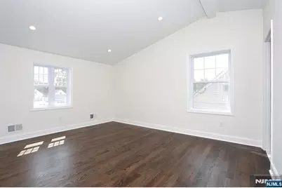 120 E 54th Street, Elmwood Park, NJ 07407 - Photo 15