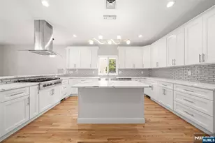 15 Laurel Ave, Dumont, NJ 07628 - Photo 7