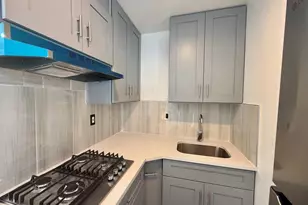 718 Broadway Apt5, Bayonne, NJ 07002 - Photo 3