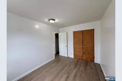 718 Broadway Apt5 #APT5, Bayonne, NJ 07002 - Photo 7