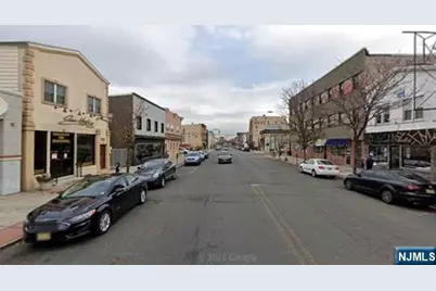 718 Broadway Apt5 #APT5, Bayonne, NJ 07002 - Photo 5
