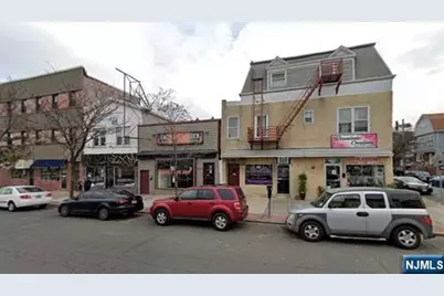 718 Broadway Apt5 #APT5, Bayonne, NJ 07002 - Photo 3