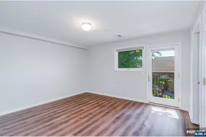 148 Oakwood Avenue A #A, Cliffside Park, NJ 07010 - Photo 9