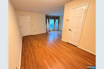 744 Pepperidge Road, Mahwah, NJ 07430 - Photo 9