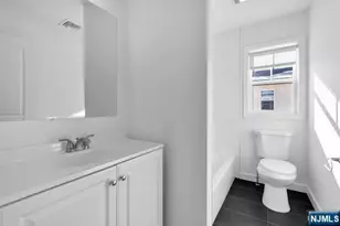 18 Park Street 2B, South Hackensack Township, NJ 07606 - Photo 7