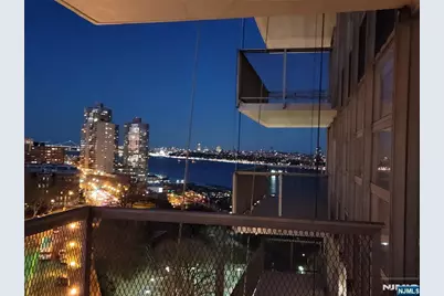 6050 Boulevard East 12D #12D, West New York, NJ 07093 - Photo 11