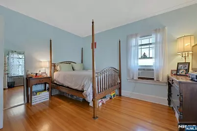 111 Van Winkle Avenue, Hawthorne, NJ 07506 - Photo 5