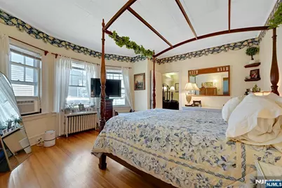 111 Van Winkle Avenue, Hawthorne, NJ 07506 - Photo 7