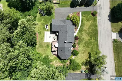 12 Heatherhill Lane, Woodcliff Lake, NJ 07677 - Photo 47