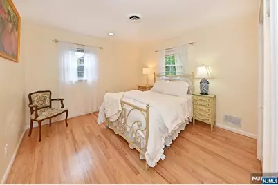 12 Heatherhill Lane, Woodcliff Lake, NJ 07677 - Photo 27