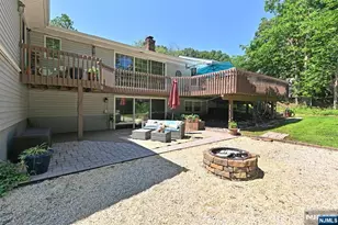 12 Heather Hill Ln, Woodcliff Lake, NJ 07677 - Photo 9