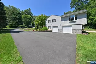 12 Heather Hill Ln, Woodcliff Lake, NJ 07677 - Photo 3