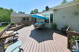12 Heather Hill Ln, Woodcliff Lake, NJ 07677 - Photo 9