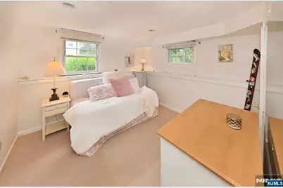 12 Heatherhill Lane, Woodcliff Lake, NJ 07677 - Photo 37