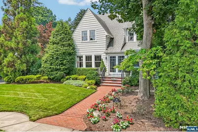 86 Walthery Avenue, Ridgewood, NJ 07450 - Photo 3
