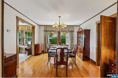 86 Walthery Avenue, Ridgewood, NJ 07450 - Photo 9