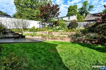 143 Manhattan Avenue, Waldwick, NJ 07463 - Photo 25