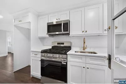 289 Hathaway Street, Wallington, NJ 07057 - Photo 23
