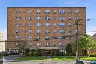 25 Jefferson Street 2F, Hackensack, NJ 07601 - Photo 1