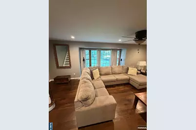 61 Heatherhill Lane, Woodcliff Lake, NJ 07677 - Photo 11