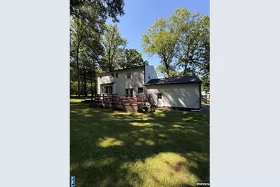 61 Heatherhill Lane, Woodcliff Lake, NJ 07677 - Photo 25