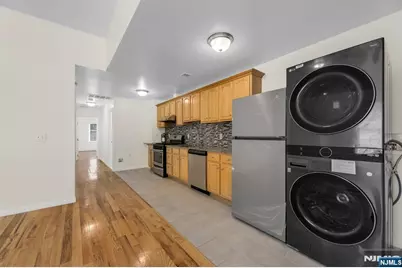 45 Orient Avenue 2 #2, Jersey City, NJ 07305 - Photo 7