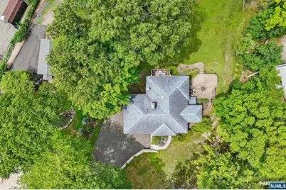 695 Berdan Avenue, Wayne, NJ 07470 - Photo 23