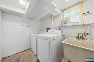 26 Lafayette Ave, East Orange, NJ 07017 - Photo 19