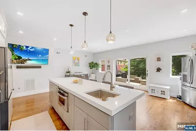 34 Lafayette Avenue, Cliffside Park, NJ 07010 - Photo 13