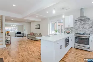 2389 3rd St, Fort Lee, NJ 07024 - Photo 7