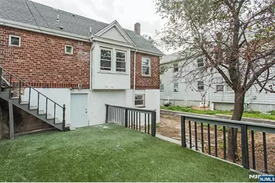 2389 3rd Street, Fort Lee, NJ 07024 - Photo 41