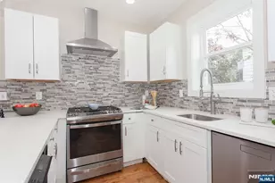2389 3rd St, Fort Lee, NJ 07024 - Photo 37