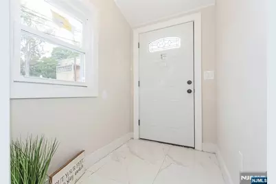 2389 3rd Street, Fort Lee, NJ 07024 - Photo 23