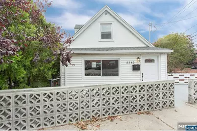 2389 3rd Street, Fort Lee, NJ 07024 - Photo 45