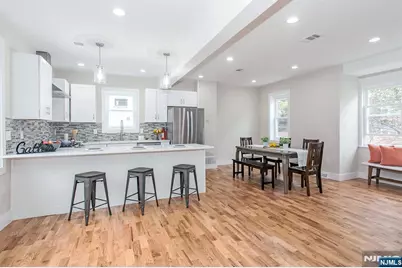 2389 3rd Street, Fort Lee, NJ 07024 - Photo 33
